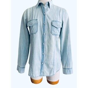 BLOSSOM & CLOVER Wm S Light Blue Button Up Long Sleeve Light Weight Denim Shirt